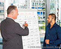Rakib Azam macht eine Ausbildung beim Landtechnikhersteller John Deere in Mannheim. © DIHK-Bildungs-GmbH, Bonn